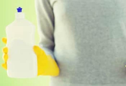 How to clean smudges off wall